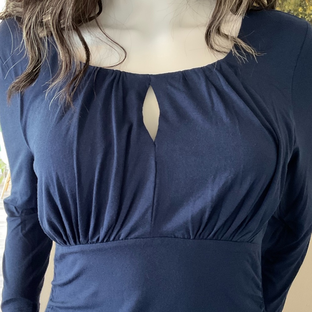 Banana Republic Ruched Top - Picture 3 of 9